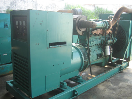 兴义租赁发电机- 发电机碳刷磨损的原因是什么